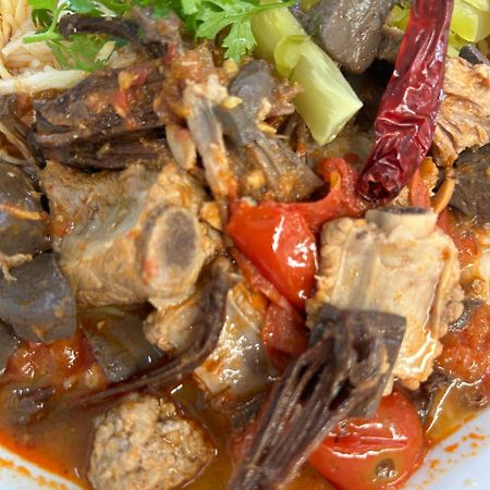 Chiangmai Hometel 치앙마이 외부 사진