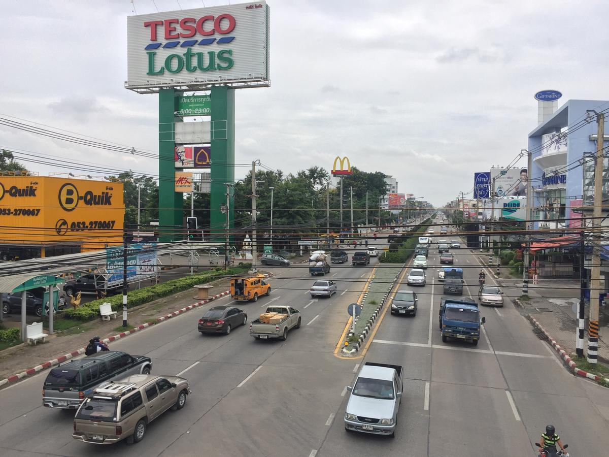Chiangmai Hometel 치앙마이 외부 사진